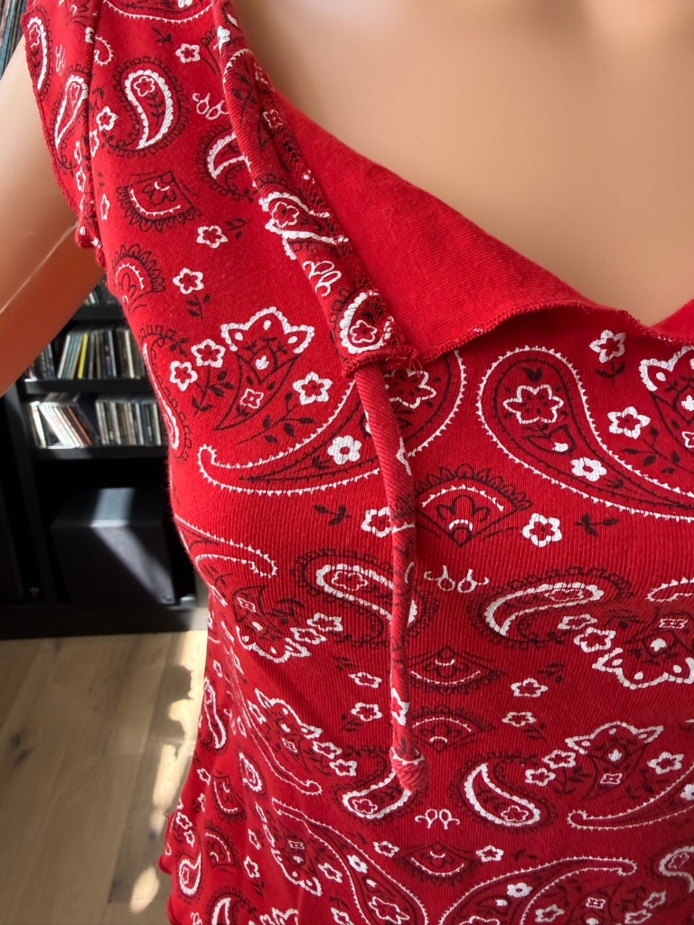 Finesse Red Paisley Bandana Collared Tank - Picture 3 of 6